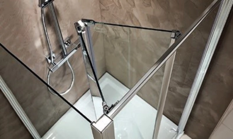 Devon Primus Plus Bi-fold Chrome Clean Glass 100x185 - Πτυσσομενη Καμπίνα Από Τοίχο Σε Τοίχο