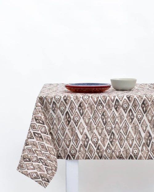 298653 Τραπεζομάντηλο Σχέδιο Ρόμβοι Taranto σε 3 ΑποχρώσειΣ 6 ατόμων (140x180cn) Καφέ