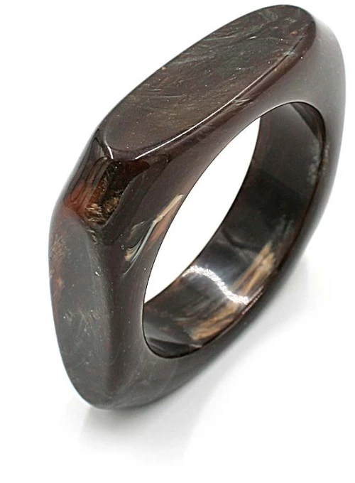 ΚΟΚΚΑΛΙΝΟ ΒΡΑΧΙΟΛΙ σε χρώμα μαύρο με καφέ νερά.