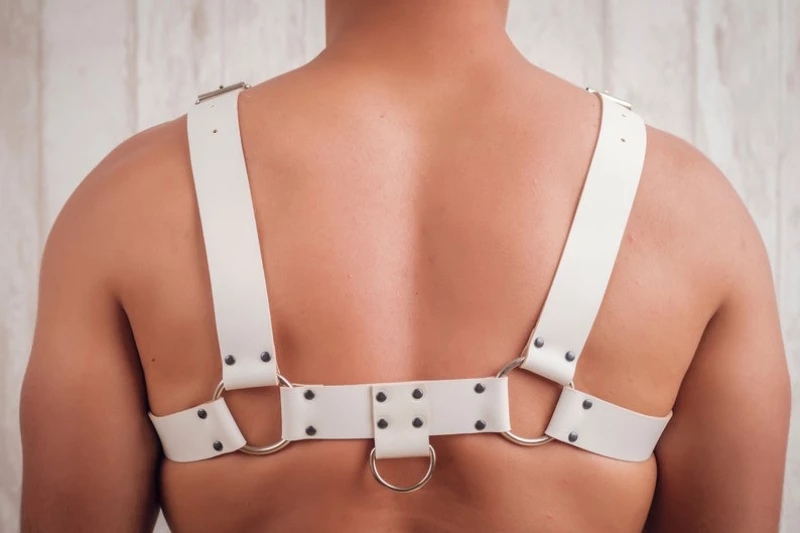 BDSM Αντρικό άσπρο αξεσουάρ στήθους