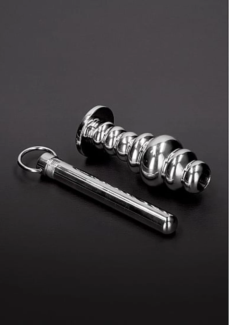 Ribbed Tunnel Butt Plug
