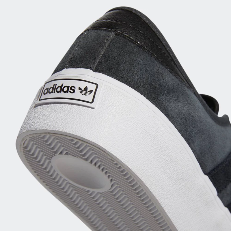 ADIDAS SEELEY  - GX2075