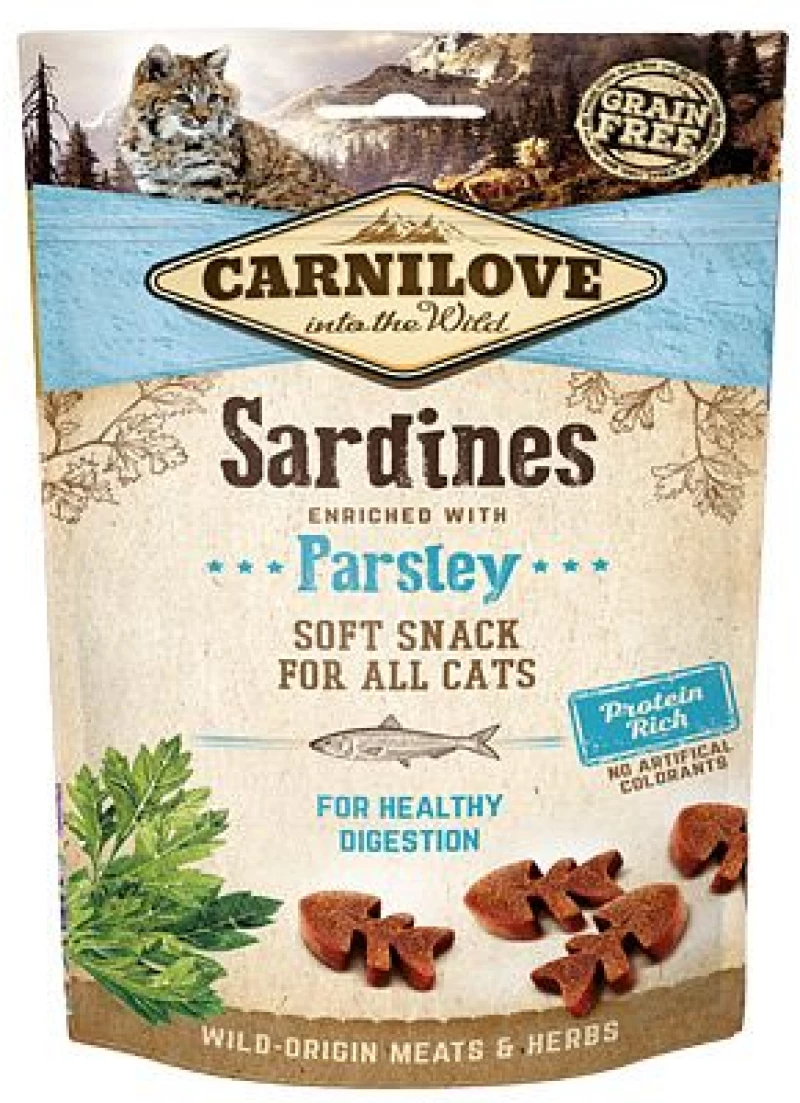 Brit Carnilove Cat Snack Crunchy or Soft 50gr Crunchy Duck with Raspberries  50gr