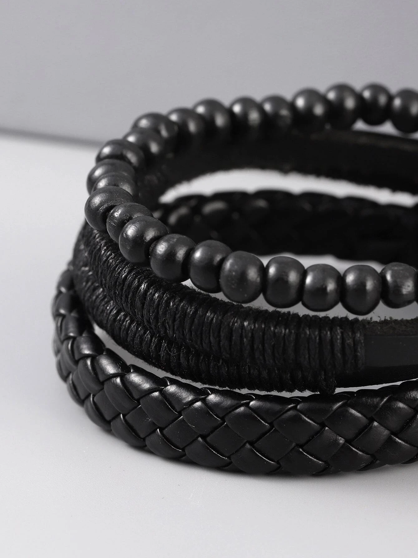 Σετ μαύρα ανδρικά δερμάτινα βραχιόλια