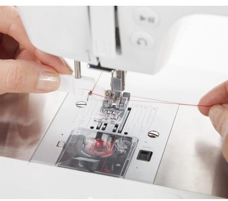 Singer C240 Featherweight Sewing Machine