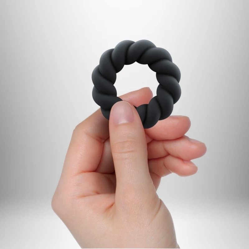 ROCKS OFF TWIST COCKRING