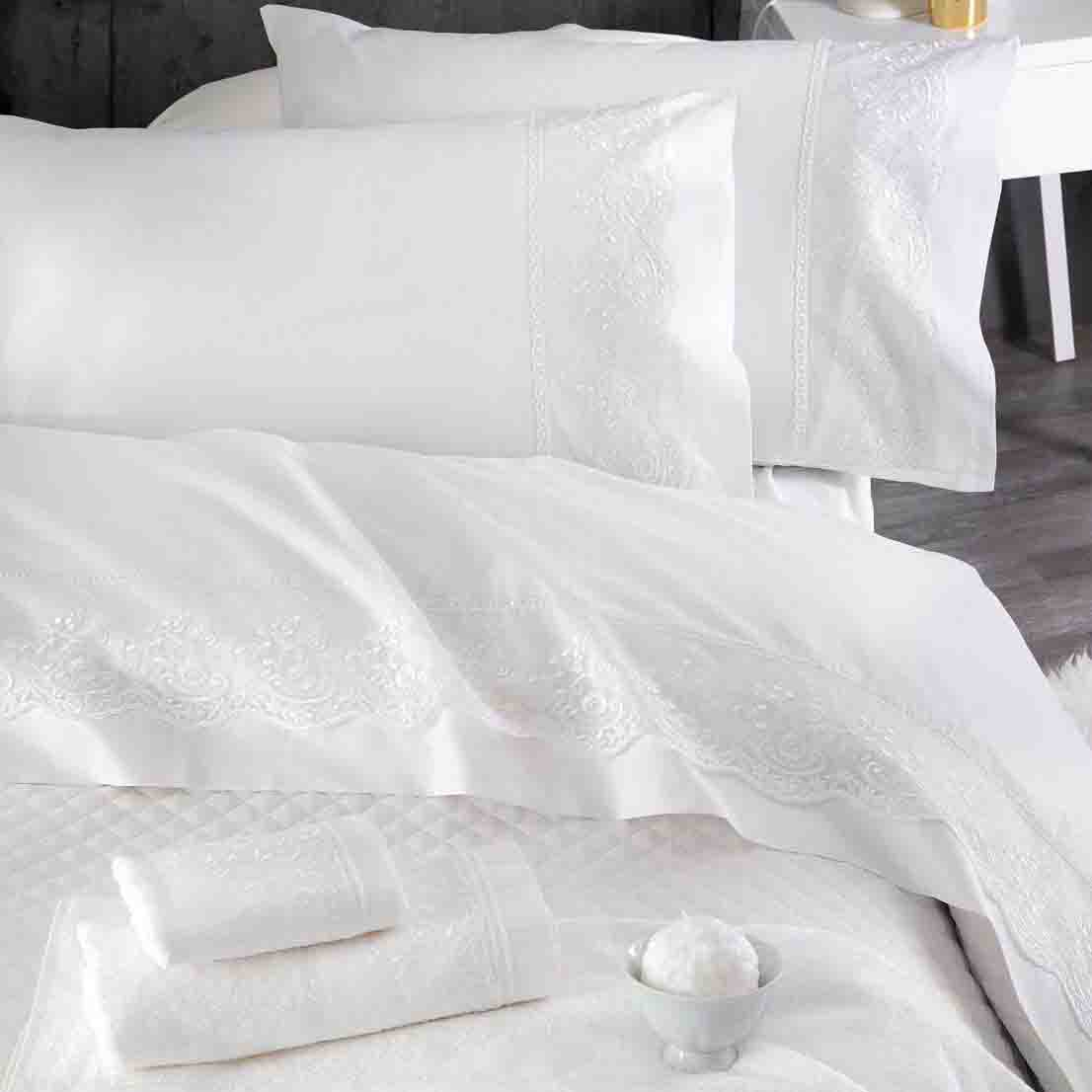 Katherina σετ σεντόνια λευκό με δαντέλα τεσσάρων τεμαχίων