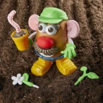 MR POTATO HEAD GOES GREEN (F1053)- F1053