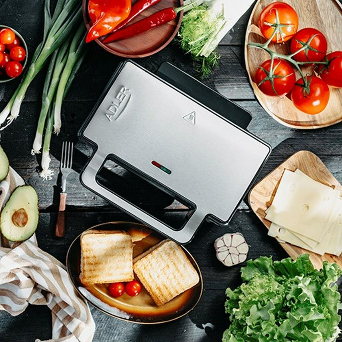 Σαντουιτσιέρα Adler AD 3073 Μαύρο Ασημί