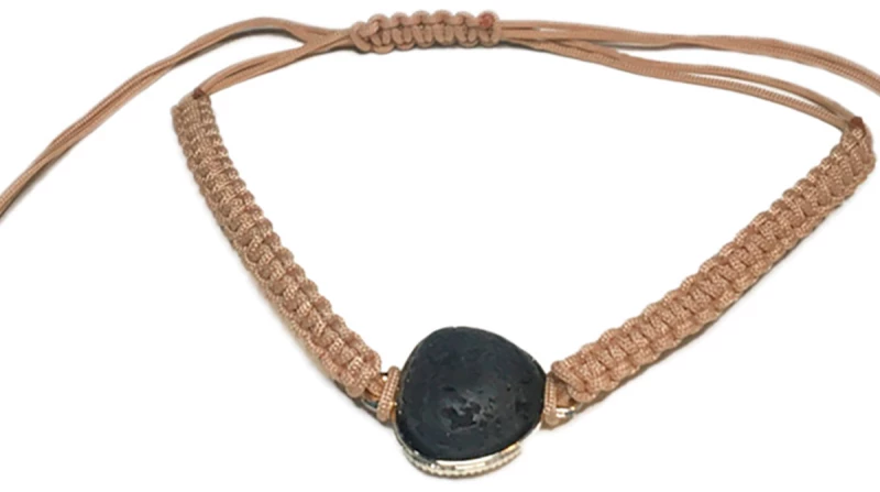 Βραχιόλι καφέ Μακραμέ με μοτίφ Λάβα, 1514-604KA | Kostibas