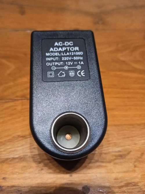 ΑΝΤΑΠΤΟΡΑΣ  220v ΣΕ12V