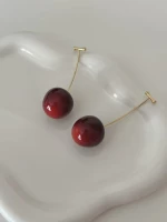 Σκουλαρίκια Cherry Bomb