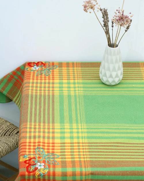 Τραπεζομάντηλο Fraoula με σχέδιο φράουλας 2 ατόμων (85x85cm) Λαχανί