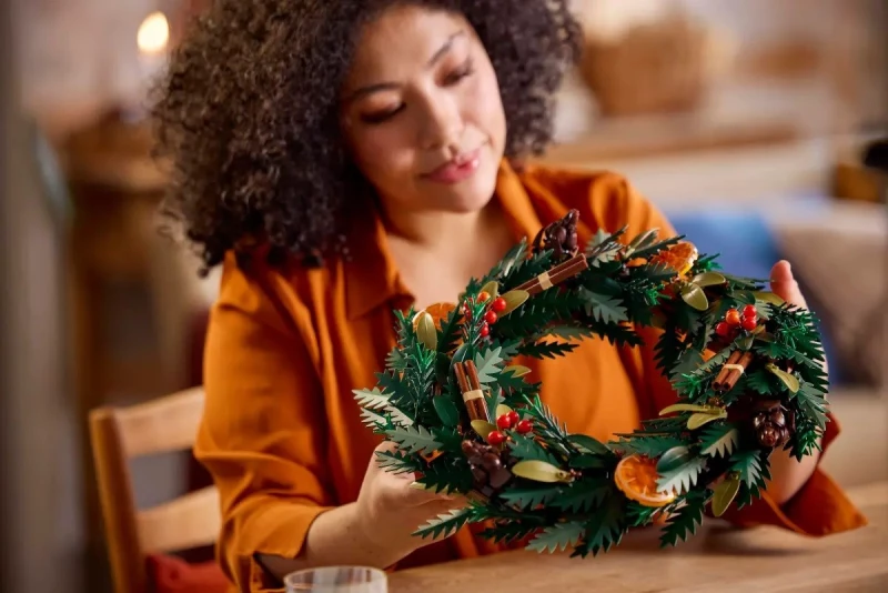 LEGO ICONS 10340 Wreath