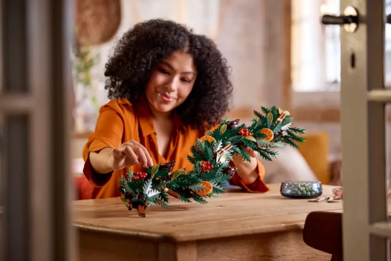 LEGO ICONS 10340 Wreath