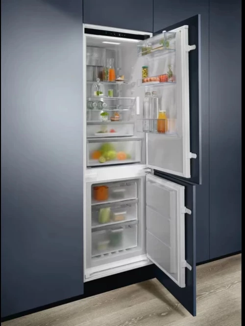 Refrigerator-freezer ELECTROLUX ENC8MD18S