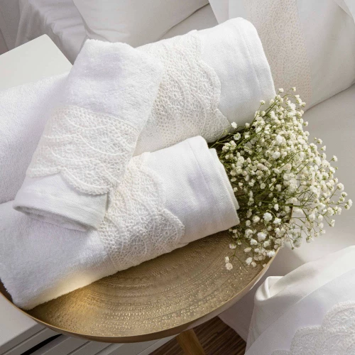 Σεντόνια Με Δαντέλα Σετ Ερατώ Υπέρδιπλα Λευκό (2) 240 x 280 cm + (2) 50 x 70 cm