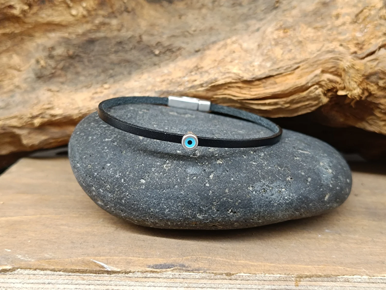 Ανδρικό δερμάτινο βραχιόλι χειροπέδα με ματάκι - Κόκκινο Καφέ