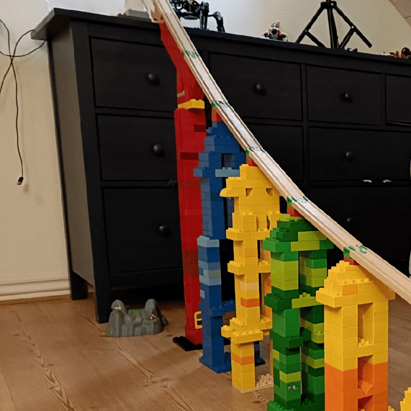 Track Connector - 20 Slope (21071) / Toys