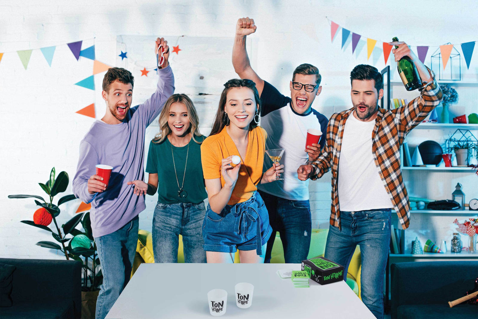 ΕΠΙΤΡΑΠΕΖΙΟ ΕΝΗΛΙΚΩΝ ΤΟΝ ΗΠΙΑΜΕ ΕΞΤΡΑ ΧΑΡΝΤΚΟΡ ΕΝΤΙΣΙΟΝ- 1040-25600