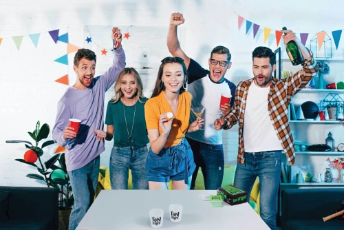 ΕΠΙΤΡΑΠΕΖΙΟ ΕΝΗΛΙΚΩΝ ΤΟΝ ΗΠΙΑΜΕ ΕΞΤΡΑ ΧΑΡΝΤΚΟΡ ΕΝΤΙΣΙΟΝ- 1040-25600