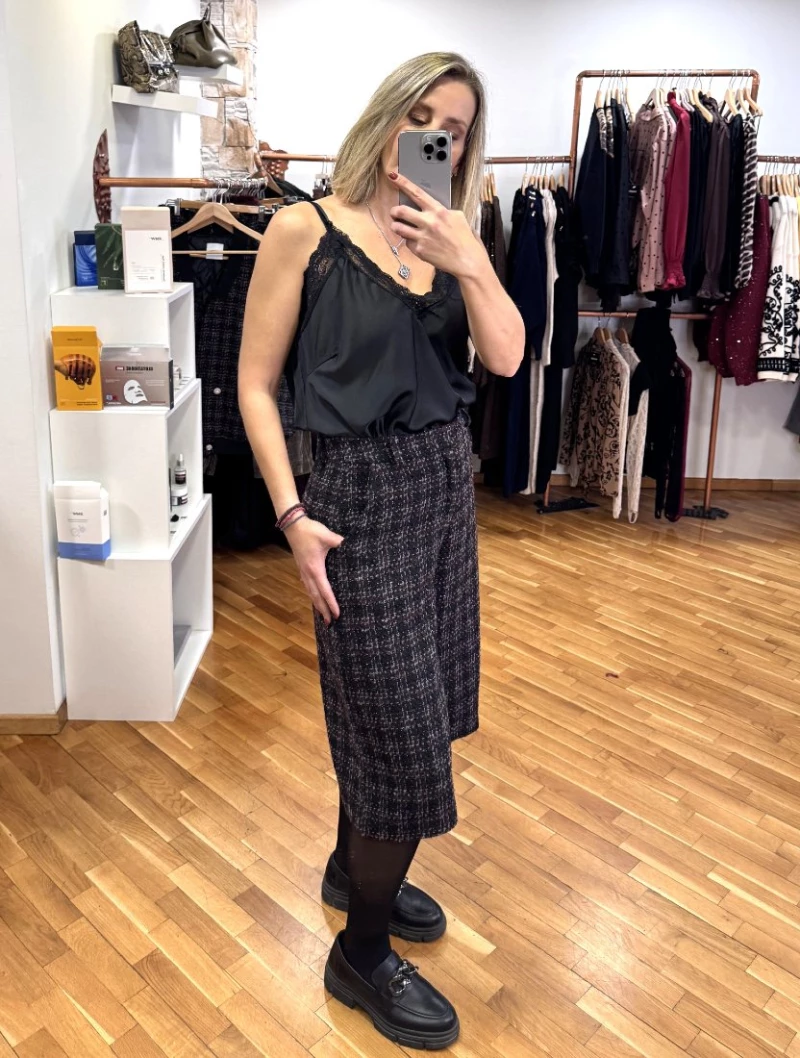 ΒΕΡΜΟΥΔΑ TWEED ΜΕ ΦΟΔΡΑ ΜΑΥΡΗ L9420 LUMINA