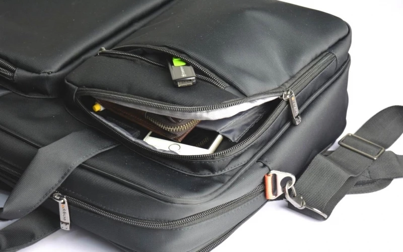 Addison Preston 15 notebook case 39.6 cm (15.6") Toploader bag Black