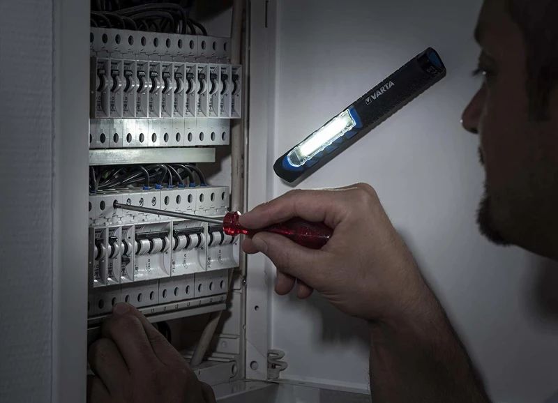 Varta Φακός Εργασίας Μπαταρίας 17647101421