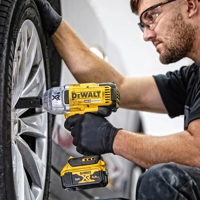 Dewalt DCF899HNT 18V Solo