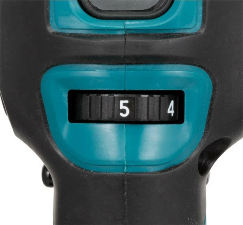 Makita DPO600Z cordless polisher