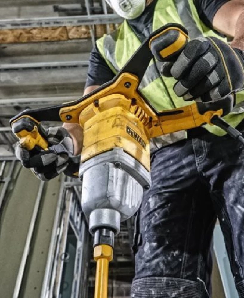Dewalt - Dwd241 Ηλεκτρικός Αναδευτήρας 1800W (#Dwd241)