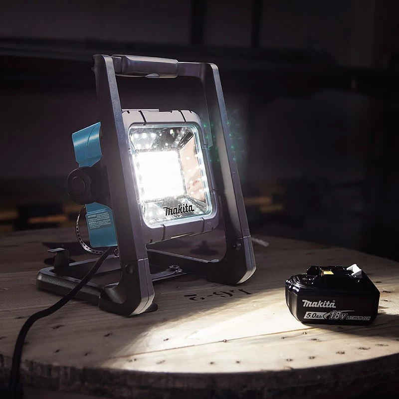 Makita Φακός Εργασίας Επαναφορτιζόμενος Led DML805