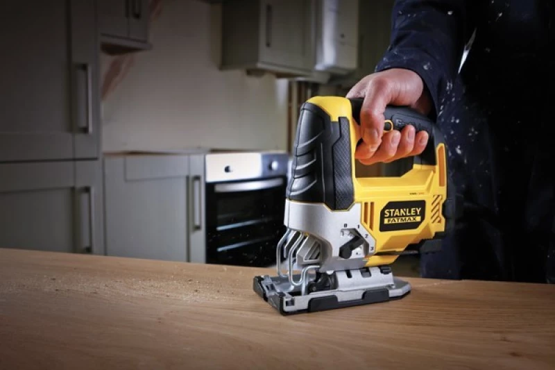 Stanley Σέγα FME340K 710W