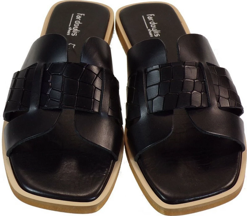 Makis Fardoulis 301 Black