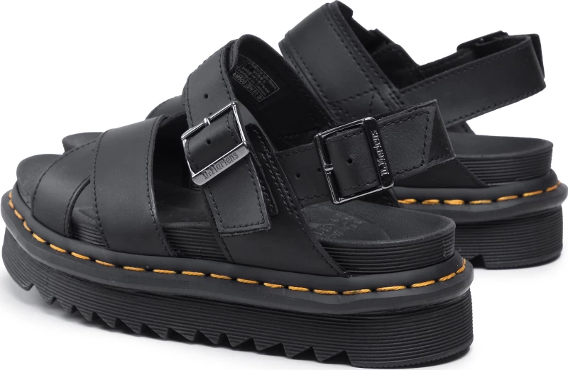 Dr. Martens Voss 26799001 Black
