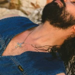 Σταυρός από ατσάλι με εσταυρωμένο από επιχρυσωμένο ασήμι 925°