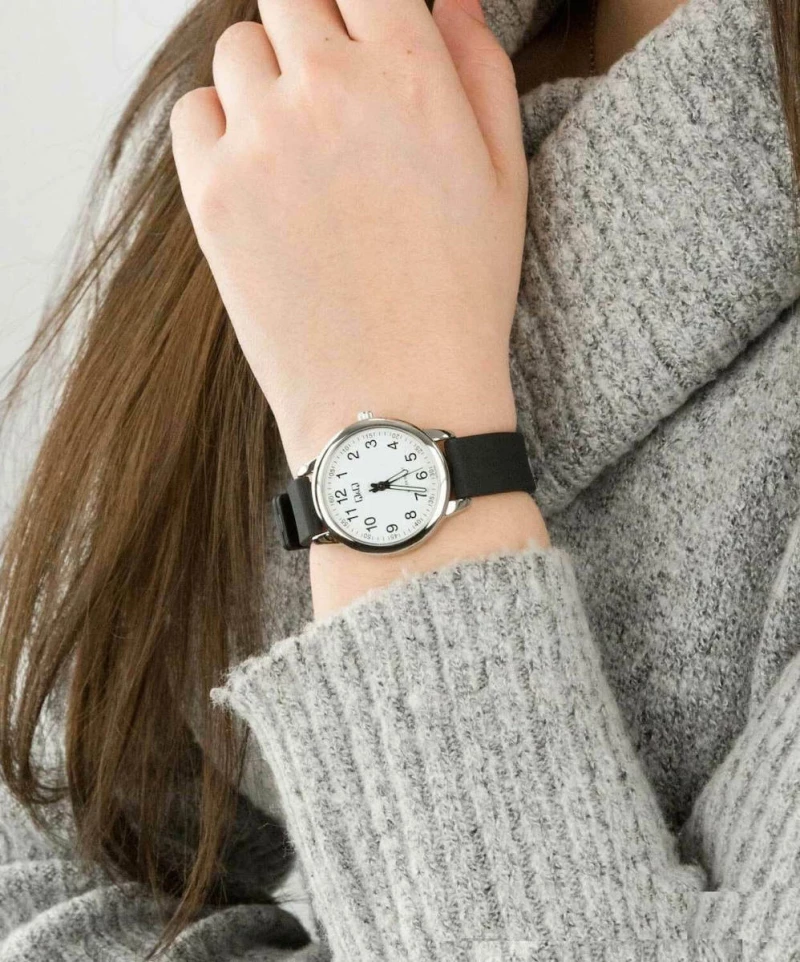 Q&Q Qc15J334 Black Rubber Strap