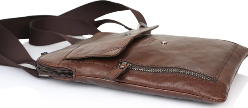 Aeronautica Militare AM-302 Brown