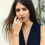 Βραχιόλι ασημί με μπλε ροζέτα