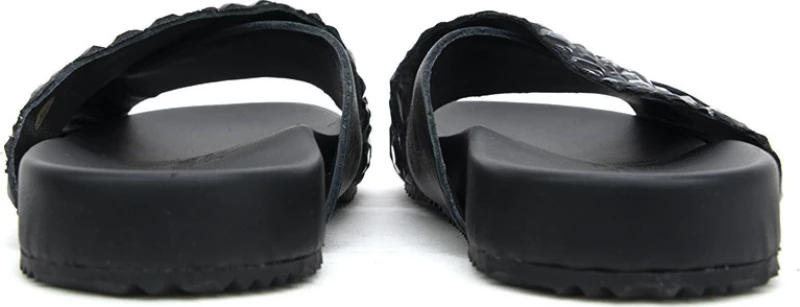 Komis & Komis 58 Black