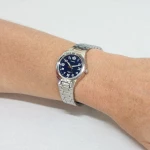 Casio Ρολόι με Μεταλλικό Μπρασελέ σε Ασημί χρώμα