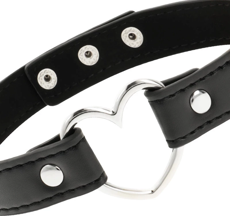 Coquette Hand Crafted Choker Heart Black