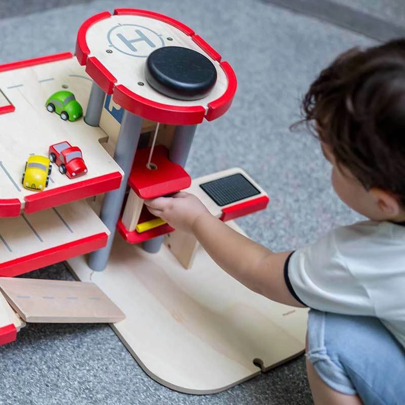 Plan Toys Γκαράζ 6271