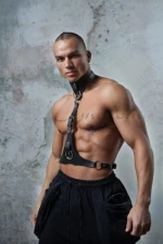 BDSM Δερμάτινο αντρικό μπούστο με λαιμοδέτη