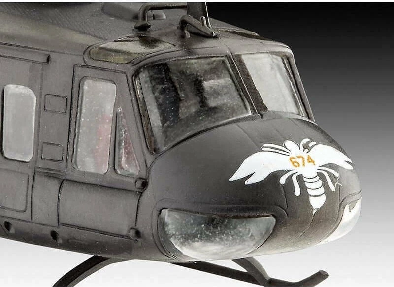 Revell UH-1H Gunship 1/100