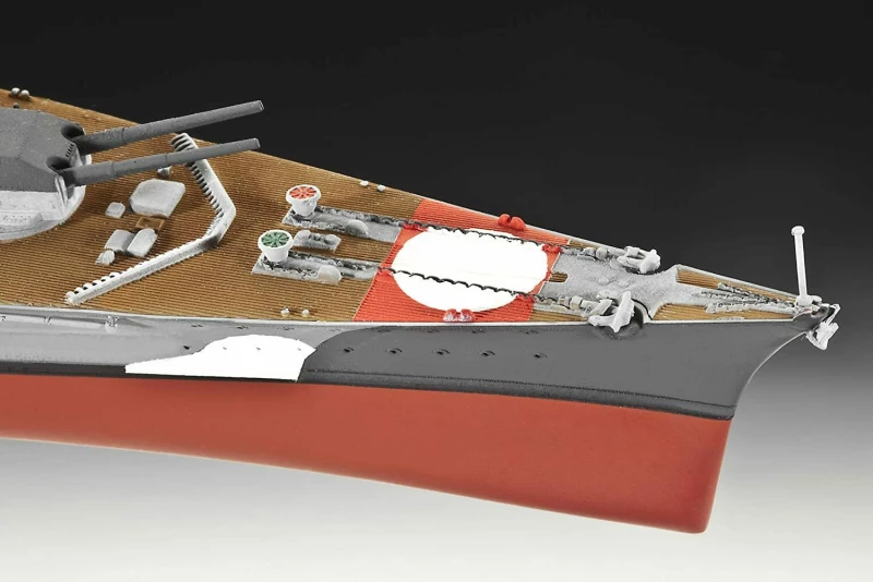 Revell Battleship Bismarck Series Battleship 1:700