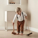 Kids Concept Ξύλινη Σκούπα με Φαράσι
