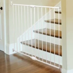Munchkin Extending Metal Gate
