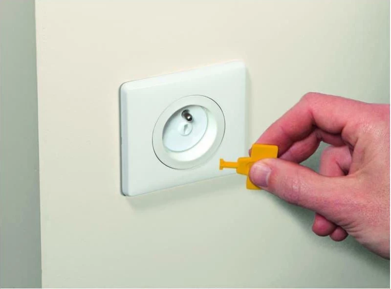 Safety 1st Ασφάλεια Πρίζας 12τμχ