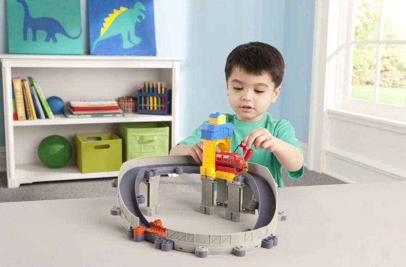 Tomy Chuggington: Repair & Go Wilson Set
